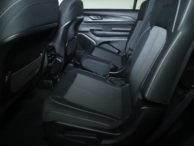 2022 Jeep Grand Cherokee L Laredo 4x4