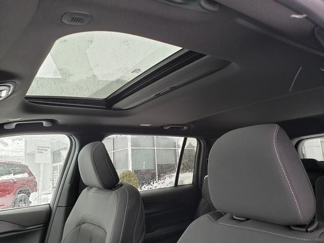 2025 Jeep Grand Cherokee GRAND CHEROKEE L LAREDO X 4X4