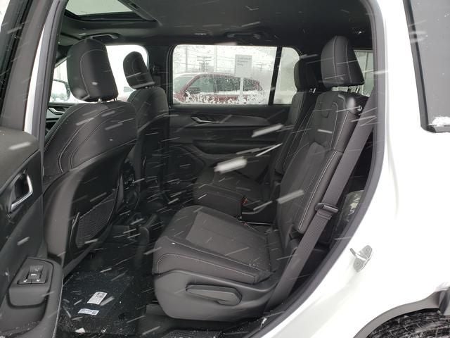 2025 Jeep Grand Cherokee GRAND CHEROKEE L LAREDO X 4X4