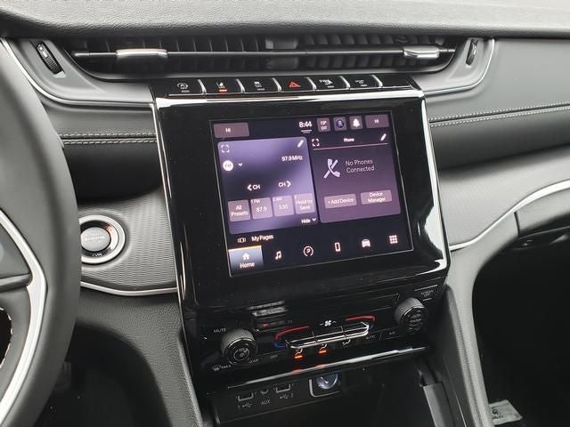 2025 Jeep Grand Cherokee GRAND CHEROKEE L LAREDO X 4X4