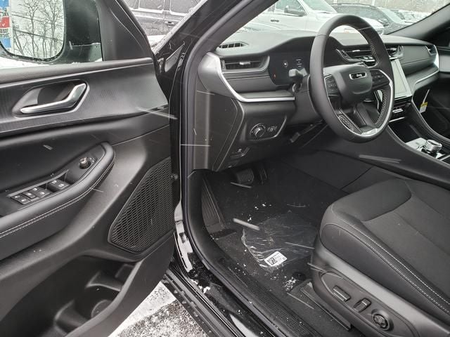 2025 Jeep Grand Cherokee GRAND CHEROKEE L LAREDO X 4X4