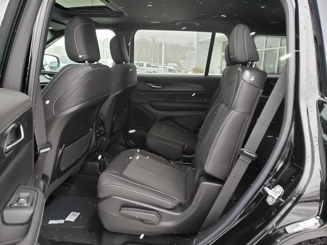 2025 Jeep Grand Cherokee GRAND CHEROKEE L LAREDO X 4X4