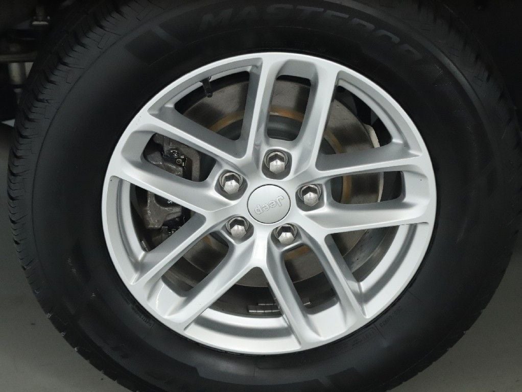 2022 Jeep Grand Cherokee L Laredo 4x4