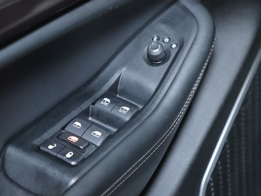 2022 Jeep Grand Cherokee L Laredo 4x4