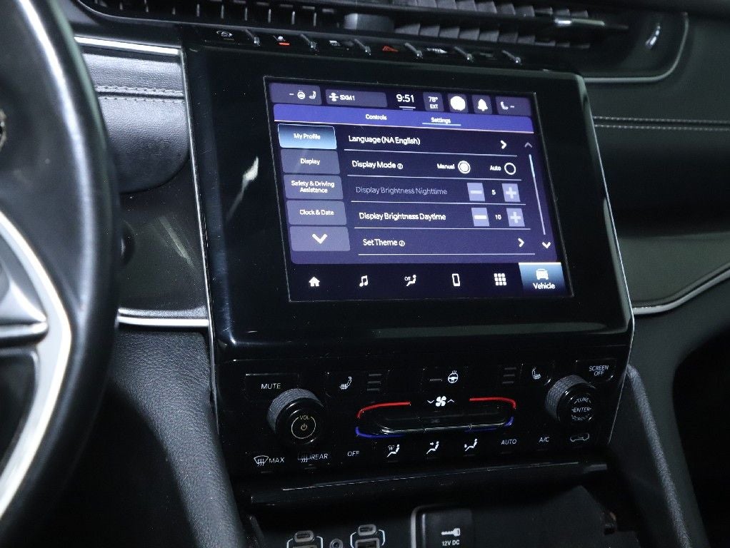 2022 Jeep Grand Cherokee L Laredo 4x4