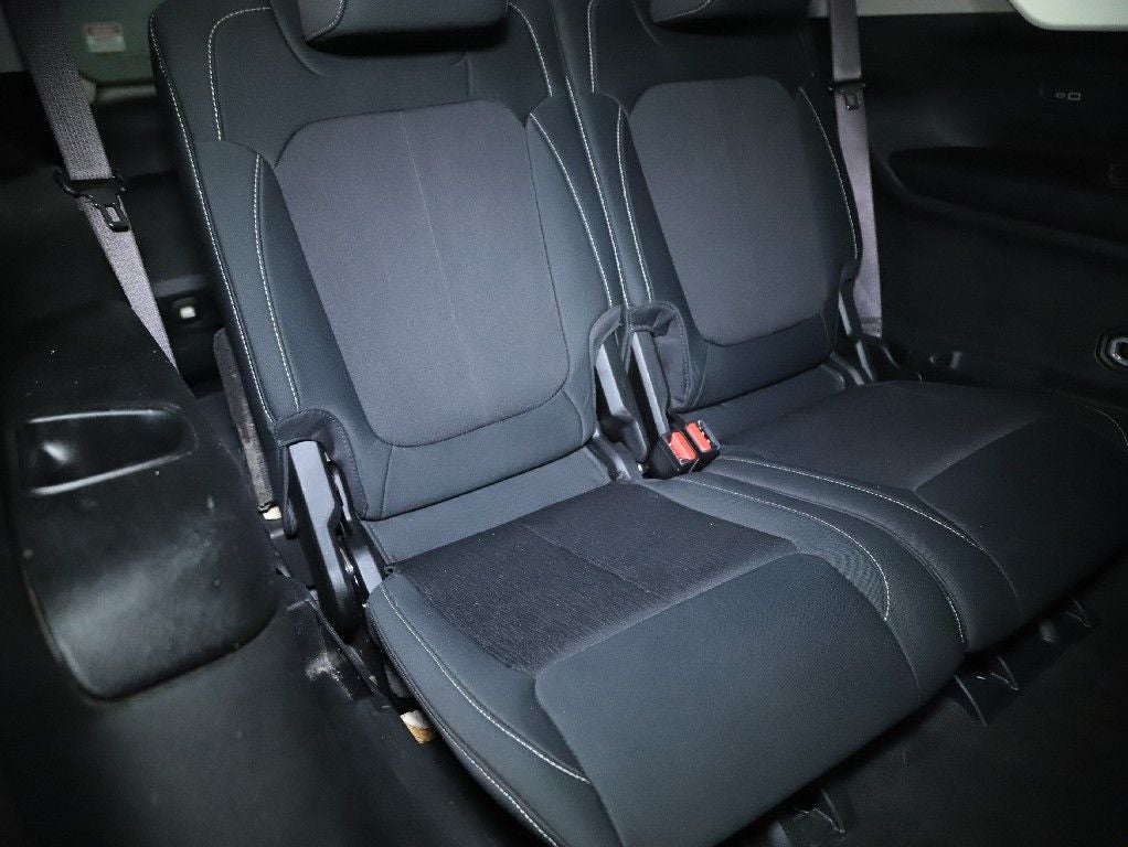 2022 Jeep Grand Cherokee L Laredo 4x4