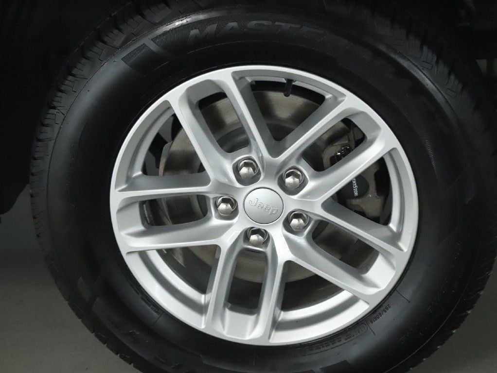 2022 Jeep Grand Cherokee L Laredo 4x4