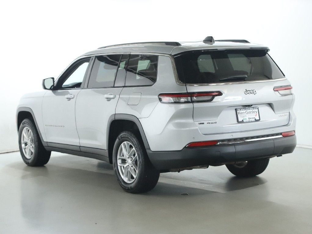 2022 Jeep Grand Cherokee L Laredo 4x4