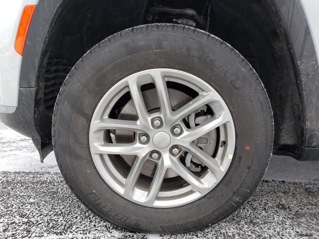 2025 Jeep Grand Cherokee GRAND CHEROKEE L LAREDO X 4X4