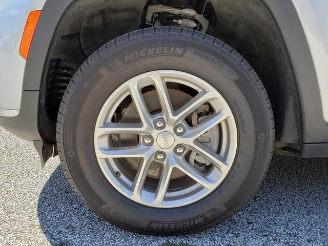 2025 Jeep Grand Cherokee GRAND CHEROKEE L LAREDO X 4X4