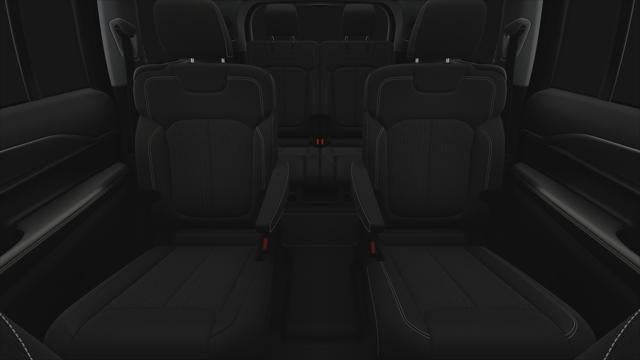 2025 Jeep Grand Cherokee GRAND CHEROKEE L LAREDO X 4X4