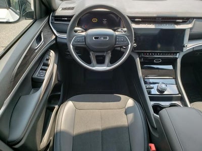 2026 Jeep Grand Cherokee GRAND CHEROKEE L LAREDO ALTITUDE 4X4