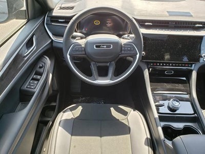2026 Jeep Grand Cherokee GRAND CHEROKEE L LAREDO ALTITUDE 4X4