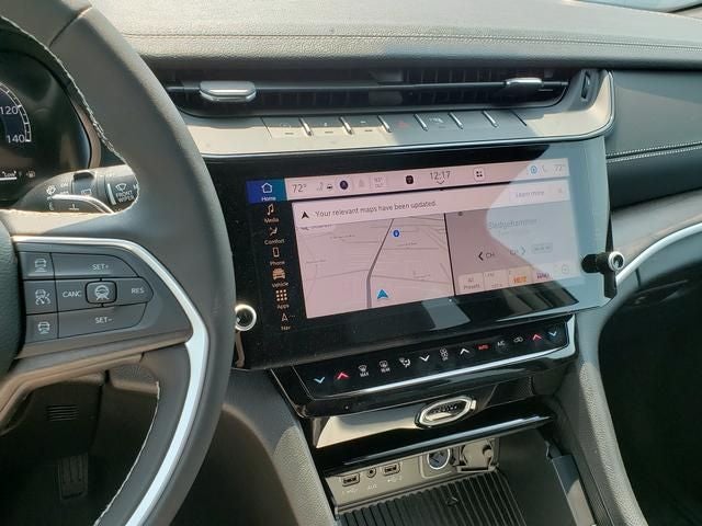 2026 Jeep Grand Cherokee GRAND CHEROKEE L LAREDO ALTITUDE 4X4