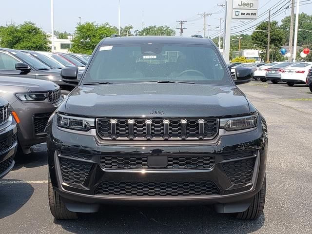 2026 Jeep Grand Cherokee GRAND CHEROKEE L LAREDO ALTITUDE 4X4