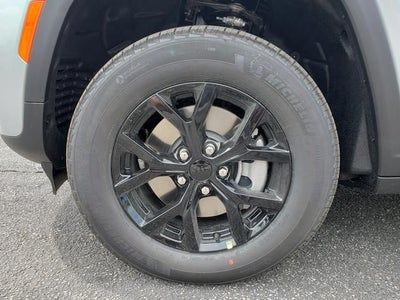 2026 Jeep Grand Cherokee GRAND CHEROKEE L LAREDO ALTITUDE 4X4