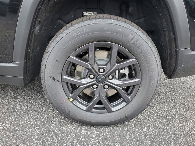 2027 Jeep Grand Cherokee L Laredo Altitude