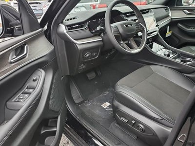 2027 Jeep Grand Cherokee L Laredo Altitude