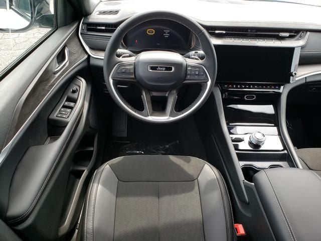 2026 Jeep Grand Cherokee GRAND CHEROKEE L LAREDO ALTITUDE 4X4