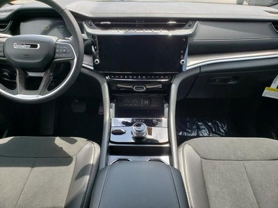 2026 Jeep Grand Cherokee GRAND CHEROKEE L LAREDO ALTITUDE 4X4