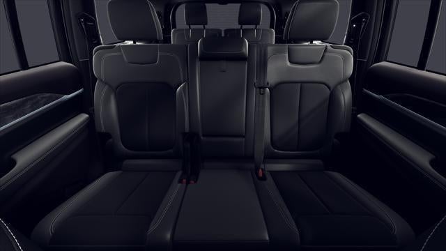 2026 Jeep Grand Cherokee GRAND CHEROKEE L LAREDO ALTITUDE 4X4