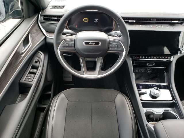 2026 Jeep Grand Cherokee GRAND CHEROKEE L LAREDO ALTITUDE 4X4