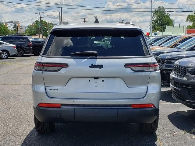 2026 Jeep Grand Cherokee GRAND CHEROKEE L LAREDO ALTITUDE 4X4