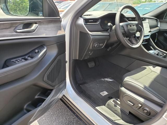 2026 Jeep Grand Cherokee GRAND CHEROKEE L LAREDO ALTITUDE 4X4
