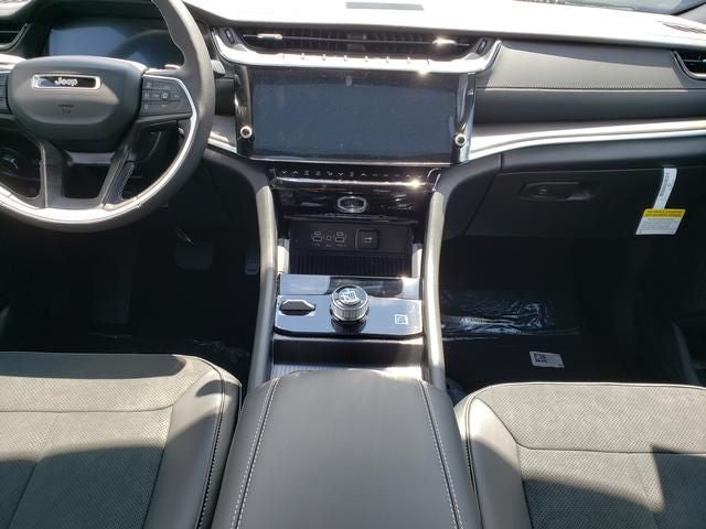 2026 Jeep Grand Cherokee GRAND CHEROKEE L LAREDO ALTITUDE 4X4