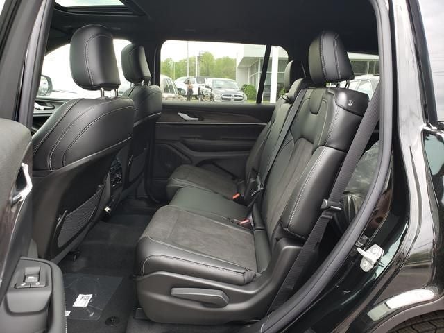 2026 Jeep Grand Cherokee GRAND CHEROKEE L LAREDO ALTITUDE 4X4
