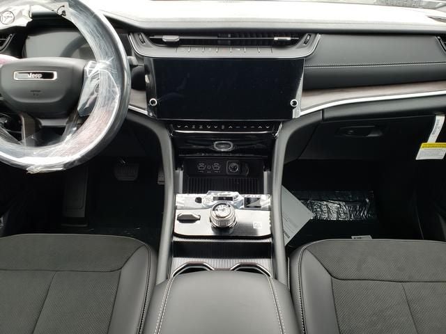 2026 Jeep Grand Cherokee GRAND CHEROKEE L LAREDO ALTITUDE 4X4