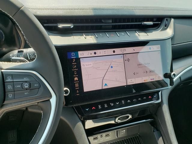 2026 Jeep Grand Cherokee GRAND CHEROKEE L LAREDO ALTITUDE 4X4