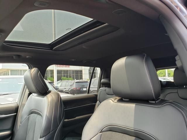 2026 Jeep Grand Cherokee GRAND CHEROKEE L LAREDO ALTITUDE 4X4