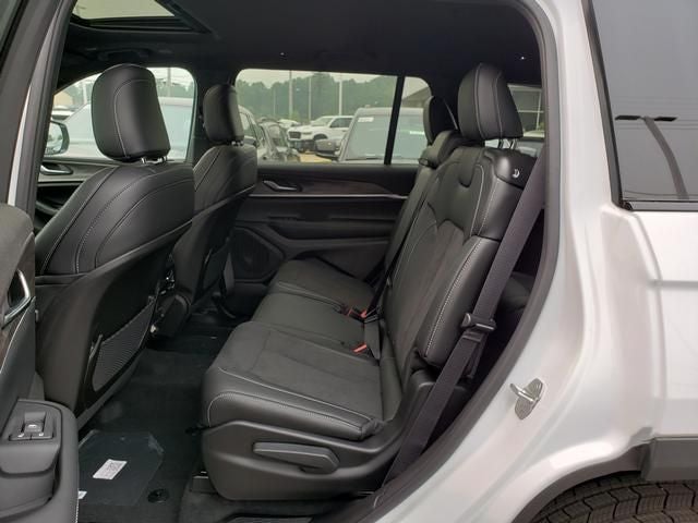 2026 Jeep Grand Cherokee GRAND CHEROKEE L LAREDO ALTITUDE 4X4