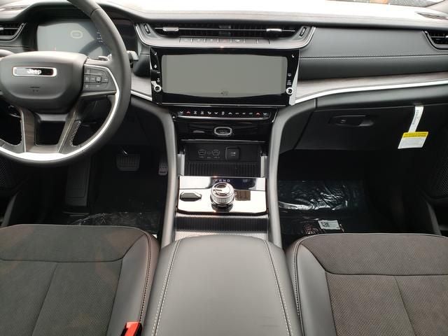 2026 Jeep Grand Cherokee GRAND CHEROKEE L LAREDO ALTITUDE 4X4