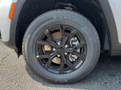 2026 Jeep Grand Cherokee GRAND CHEROKEE L LAREDO ALTITUDE 4X4