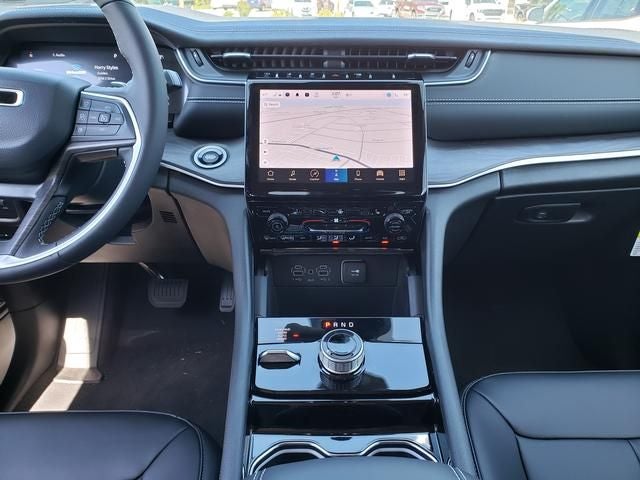 2023 Jeep Grand Cherokee GRAND CHEROKEE L LIMITED 4X4