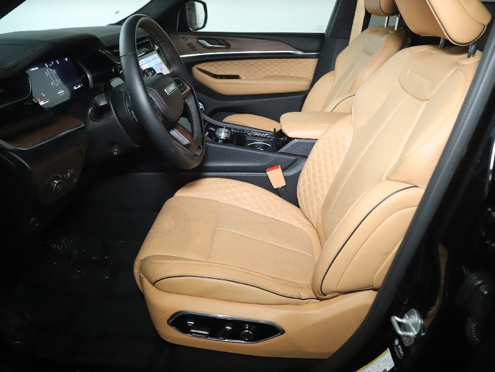 2025 Jeep Grand Cherokee L Summit 4x4