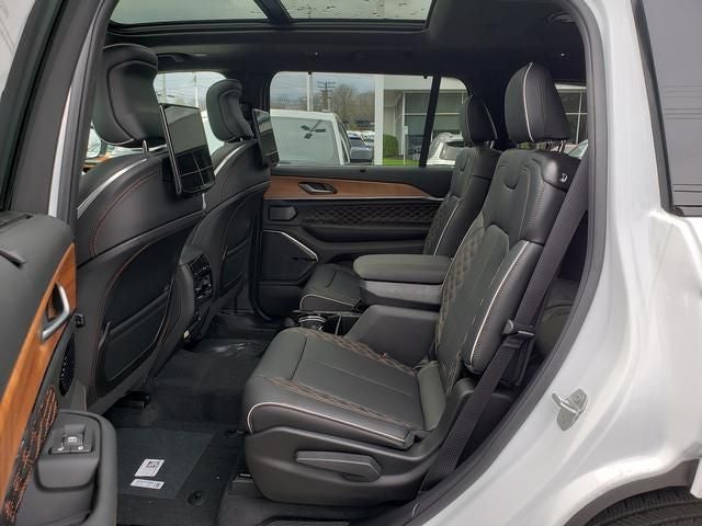 2026 Jeep Grand Cherokee GRAND CHEROKEE L SUMMIT 4X4