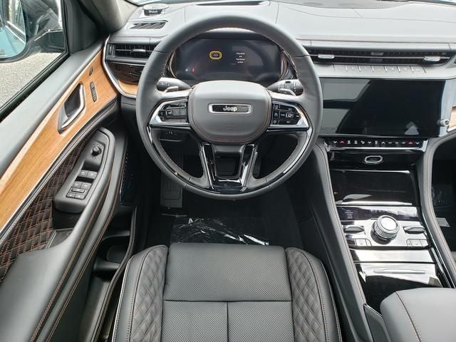 2026 Jeep Grand Cherokee GRAND CHEROKEE L SUMMIT 4X4