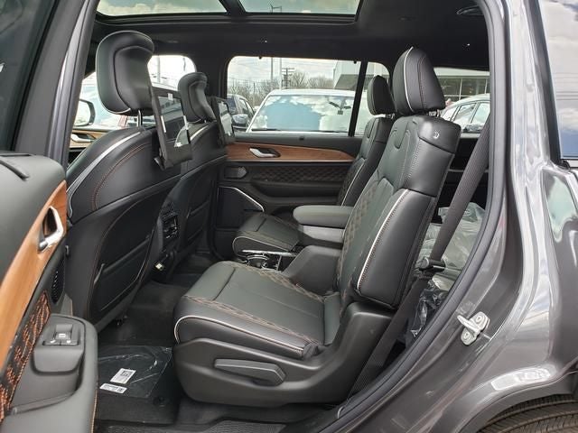 2026 Jeep Grand Cherokee GRAND CHEROKEE L SUMMIT 4X4