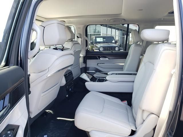 2024 Jeep Grand Wagoneer Base