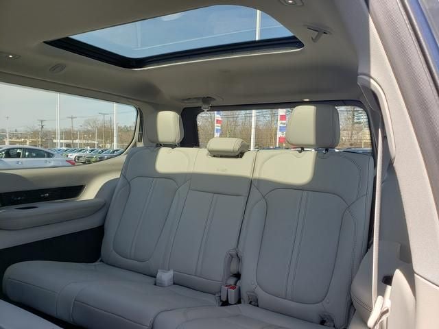 2024 Jeep Grand Wagoneer Base