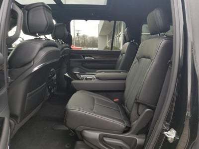 2024 Jeep Grand Wagoneer Base