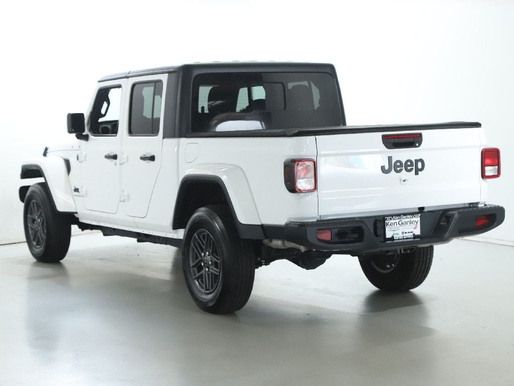 2024 Jeep Gladiator Sport S