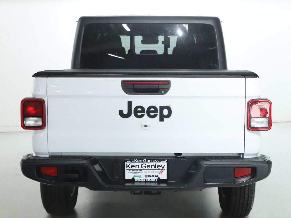 2024 Jeep Gladiator Sport S