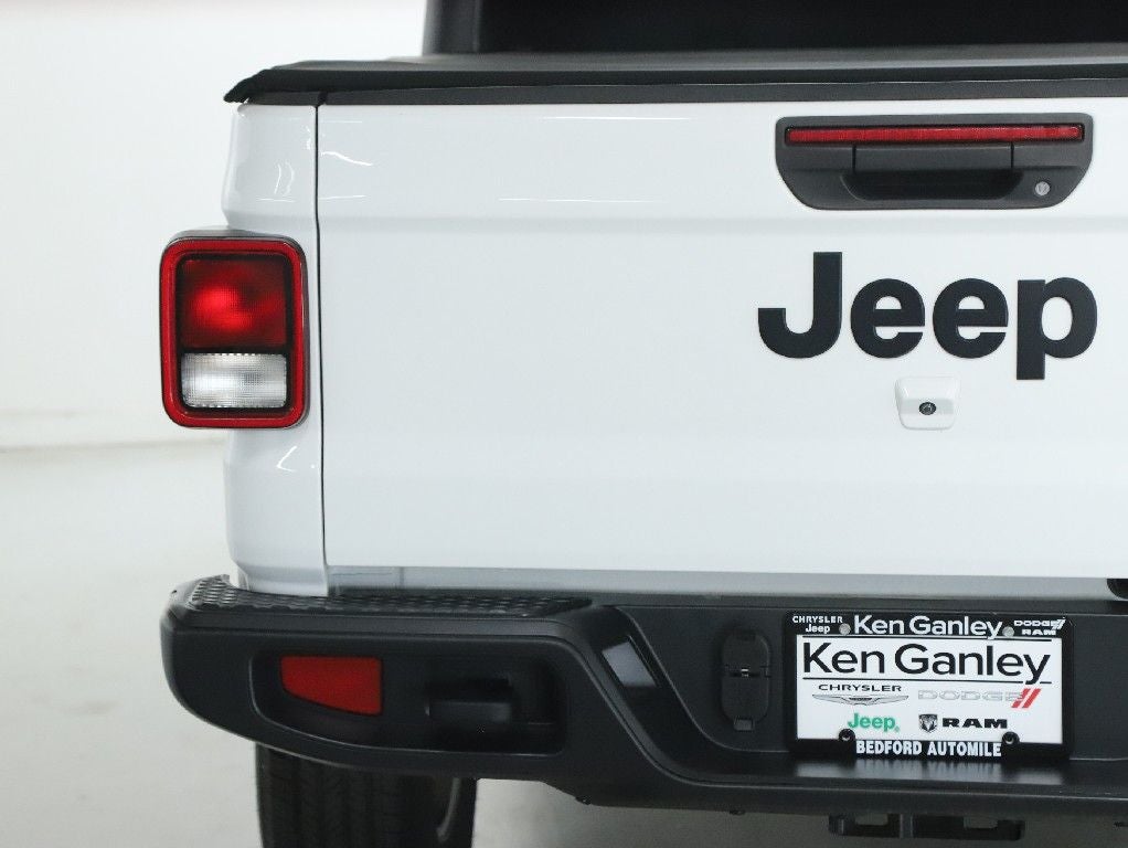 2024 Jeep Gladiator Sport S