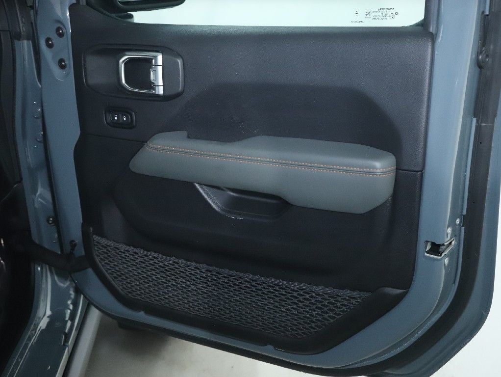 2025 Jeep Gladiator Mojave X