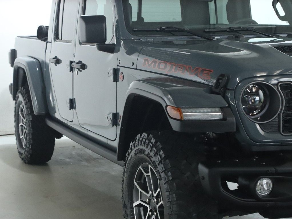 2025 Jeep Gladiator Mojave X