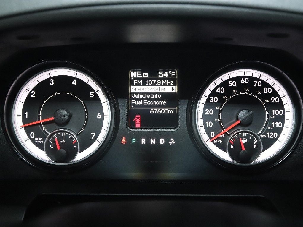 2017 RAM 1500 Express Quad Cab 4x4 6'4' Box